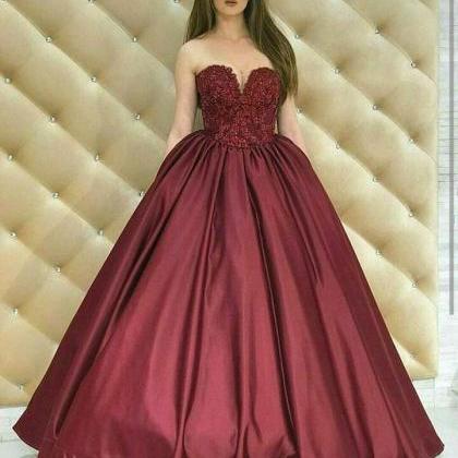 Elegant Sweetheart Ball Gown Prom D..