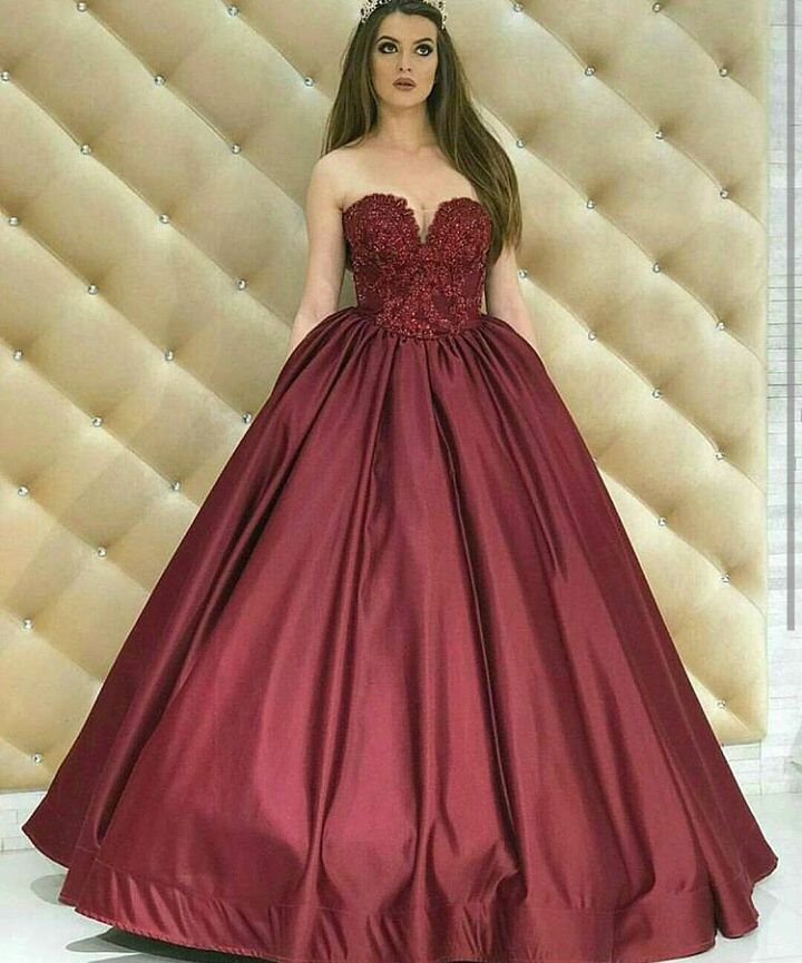 Elegant Sweetheart Ball Gown Prom Dress Burgundy, Formal Evening Gown With Lace Appliques Bodice